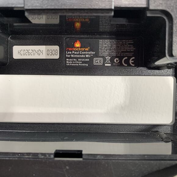 Nintendo Wii Guitar Hero Controller Gibson Les Paul RedOctane 95125.805 W/ Strap - Picture 9 of 10